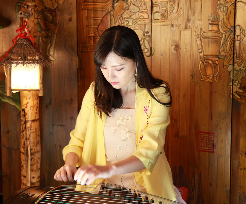 廖妮妮__高音质在线试听_小李飞刀歌词|歌曲下载_酷狗音乐小李飞刀